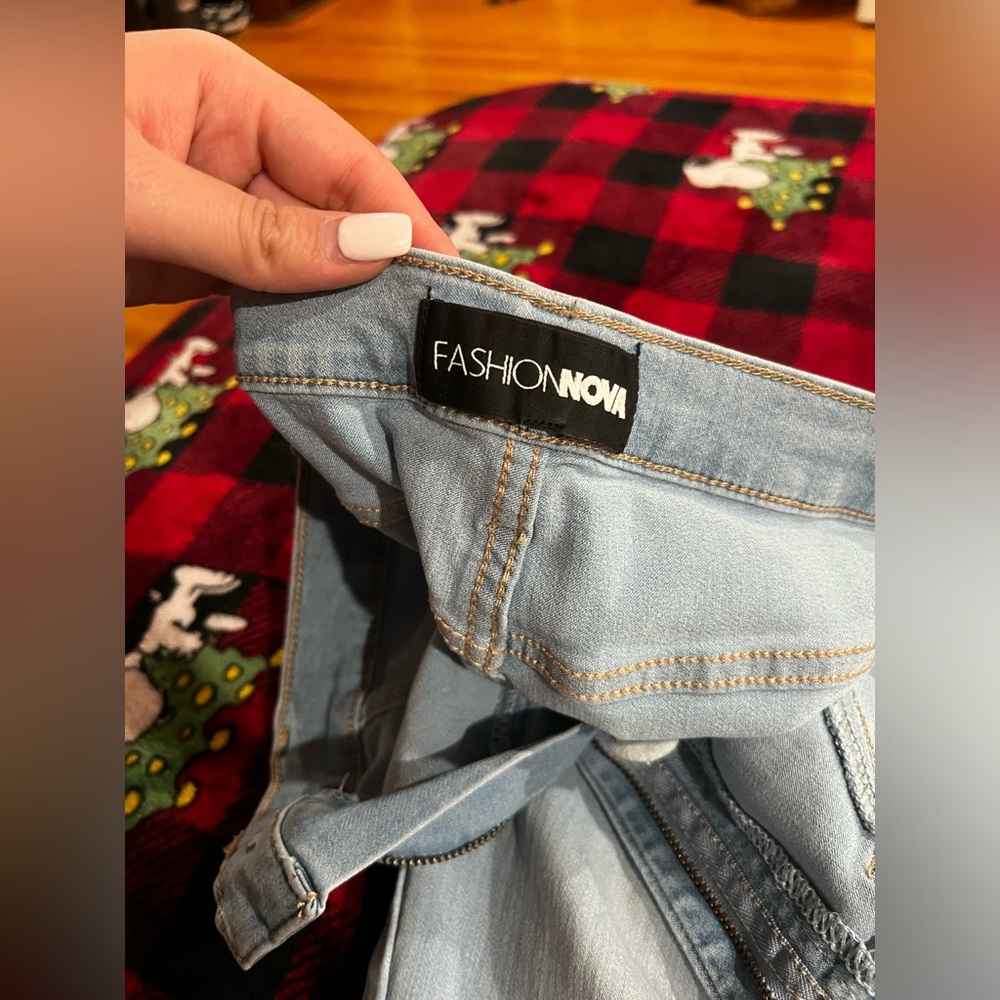 Fashion nova jeans, size 9